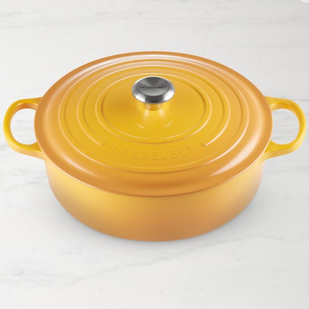 Le Creuset Signature Enameled Cast Iron Round Wide Dutch Oven, 6 3/4-Qt.